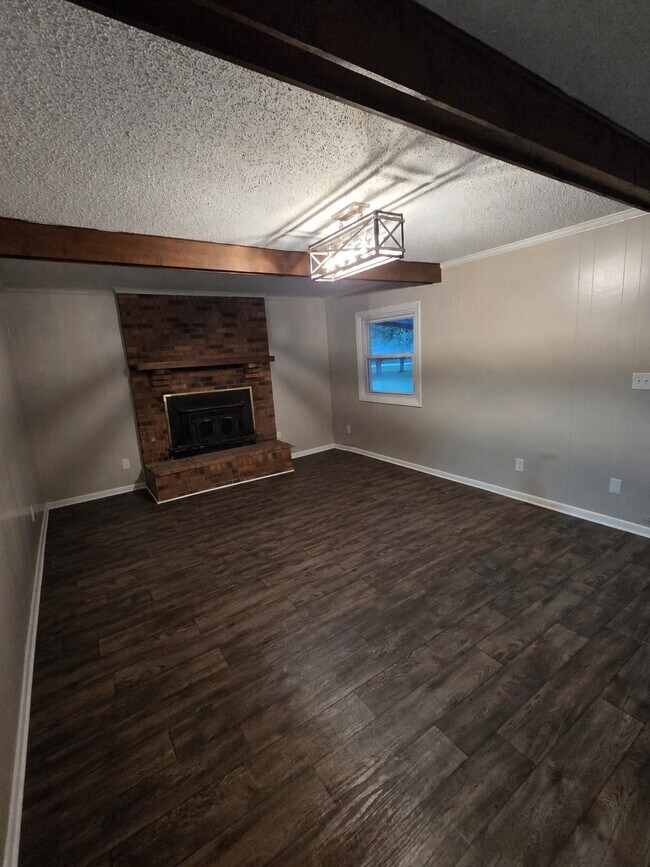 Photo - 515 Lillard Rd