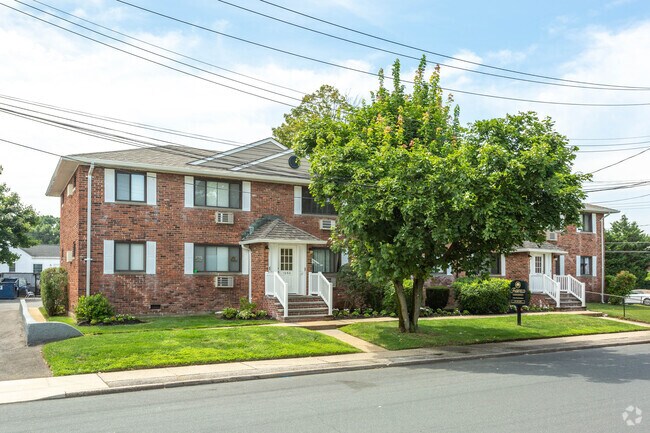 Fairfield Manor At Lindenhurst