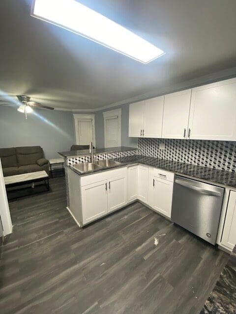 Photo - 202 Bassett St