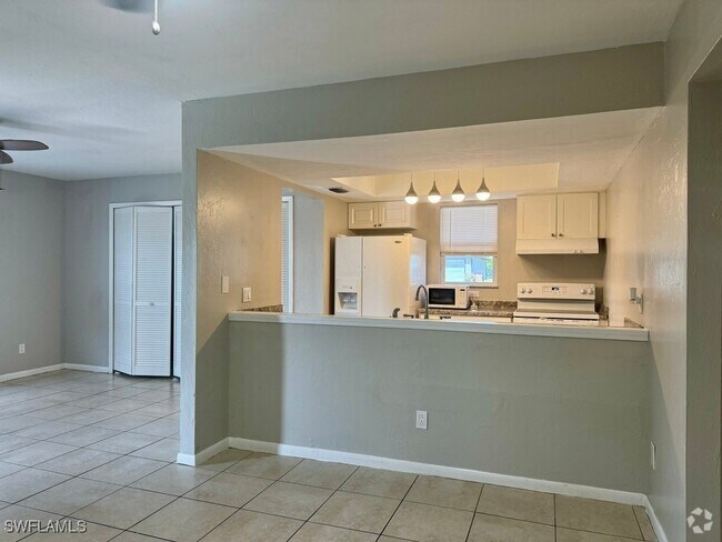Building Photo - 502 NE 25th Ave Unit 1 Rental
