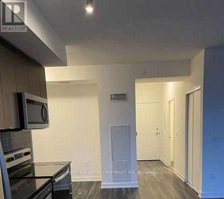 Photo - 859 The Queensway Unit 413