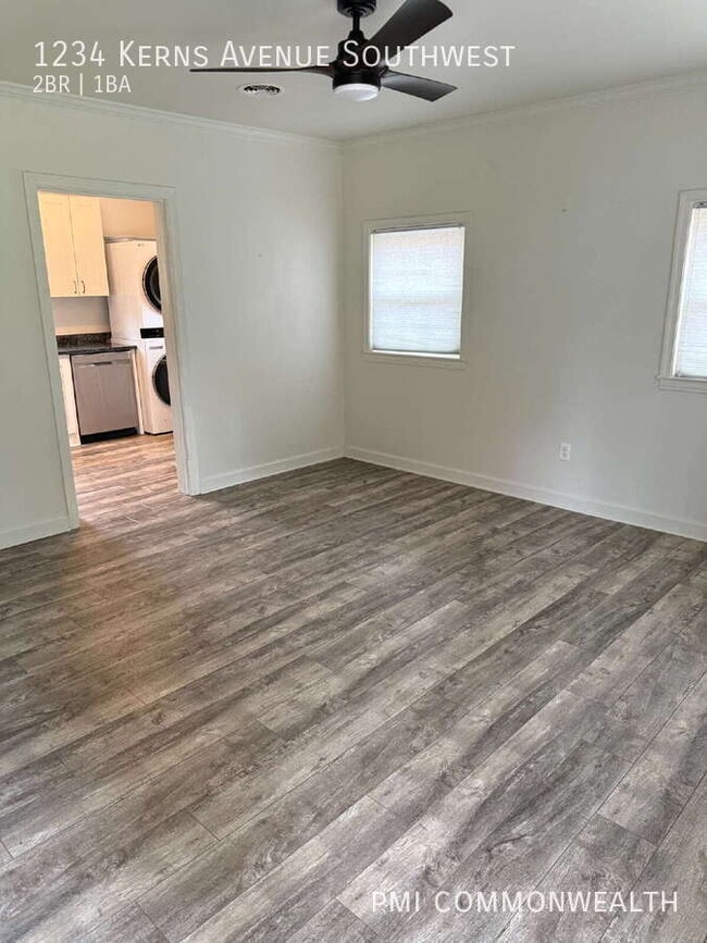 Photo - 1234 Kerns Ave SW