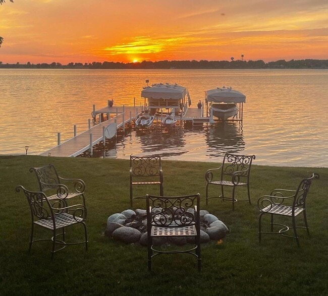 1415 S Shore Dr
