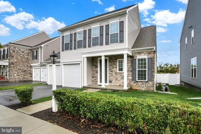 Photo - 3113 Bullfinch Ln