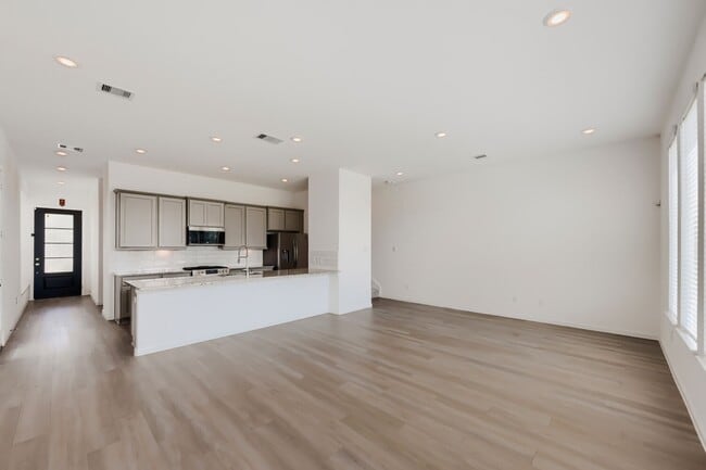 Photo - 4146 Balboa Dr