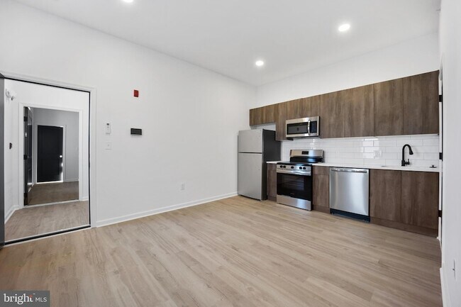 Photo - 1500 W Tioga St