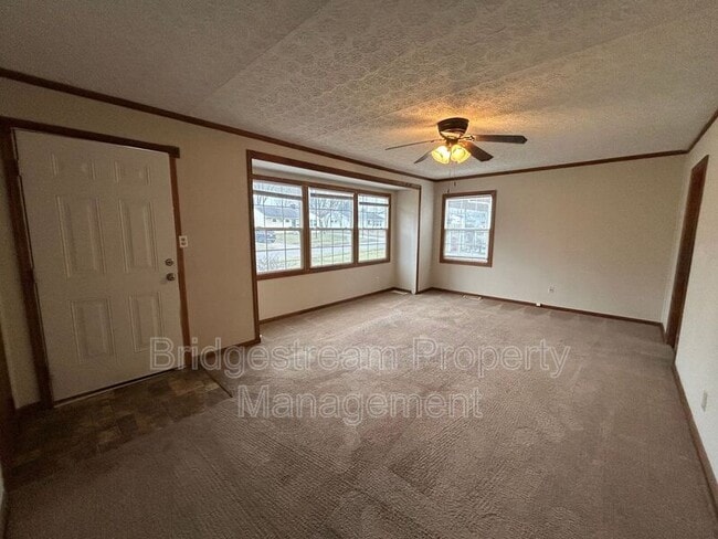 Photo - 2937 Prentice Dr