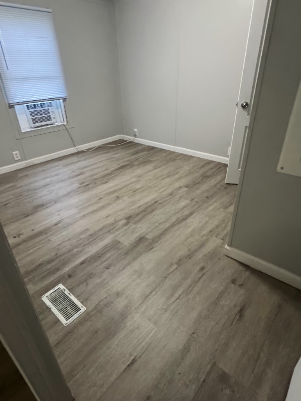 Photo - 2552 Smith Ave