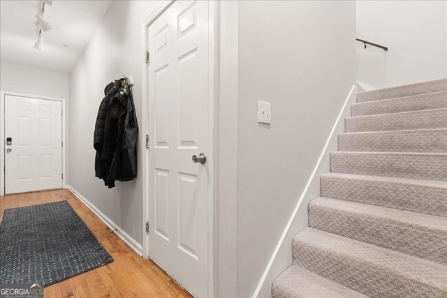 Photo - 1150 Collier Rd NW