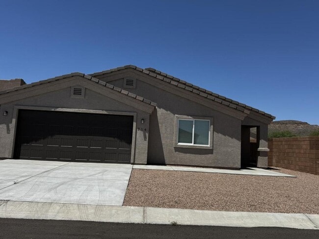 Photo - 714 Vista Grande Dr House