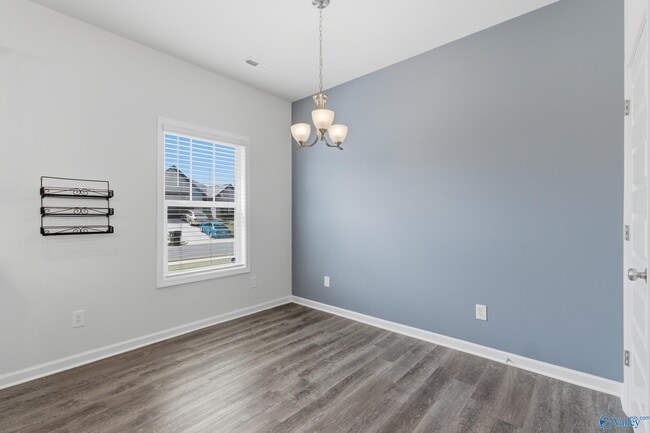 Photo - 100 Sartain St