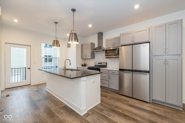 Photo - 2145 Coretta Wy