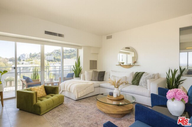 Photo - 1155 N La Cienega Blvd Unidad 905