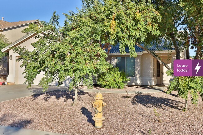 Photo - 16578 W Saguaro Ln