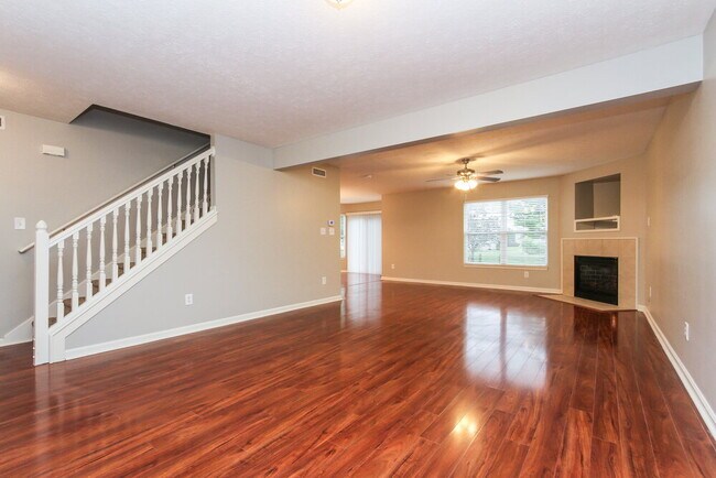 Photo - 12046 Royalwood Dr Casa