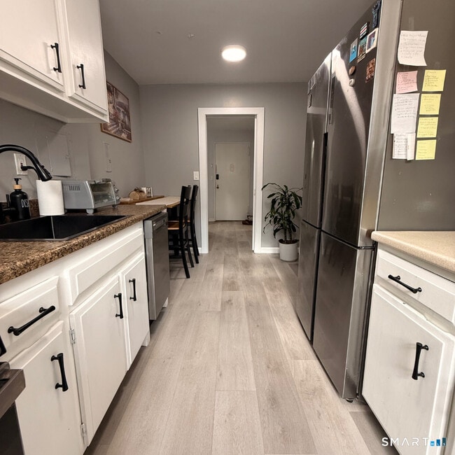 Photo - 30 Glenbrook Rd