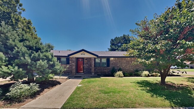 Photo - Very Nice 3 Bedroom Home with Storm Shelter!