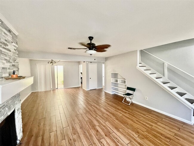 Building Photo - 2019 Place Rebecca Ln Unit G4