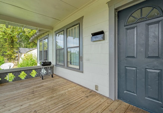 Photo - 7017 4th Ave S