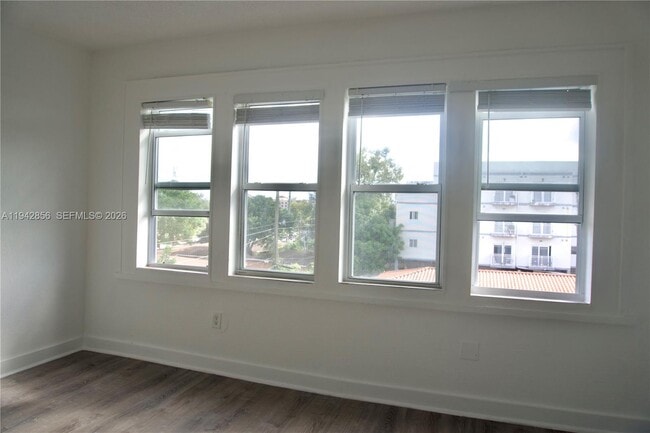 Photo - 501 SW 6th Ct Unit 327