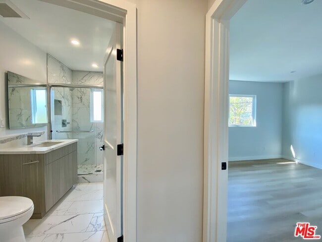 Photo - 3207 W 3rd St Apartment Unit 1