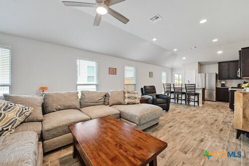 Photo - 155 Lyndon Dr