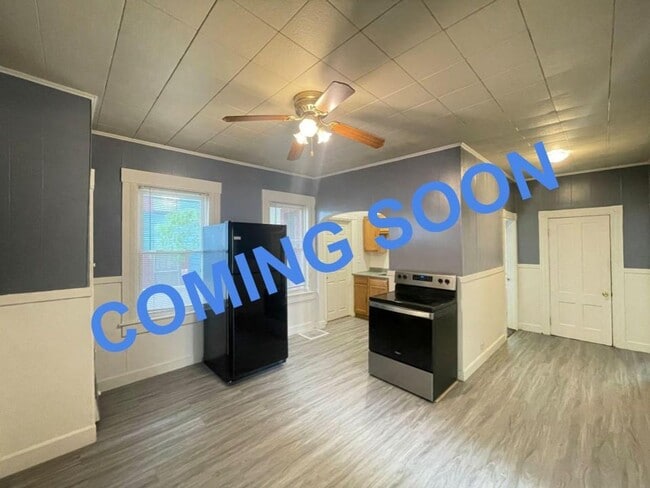 Building Photo - 119 Cypress St Unit 1