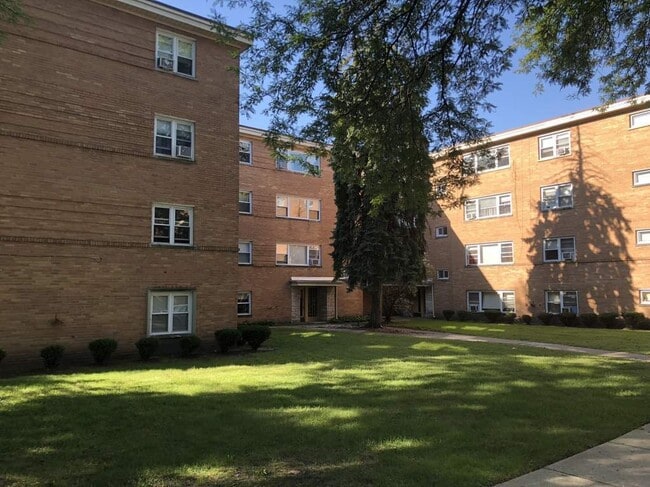 Photo - 2609 W Fitch Ave Apartment Unit 1E