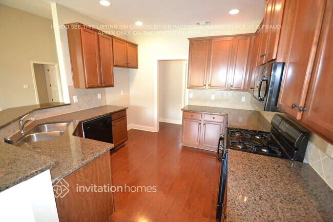 Photo - 427 Sweetwater Bridge Cir