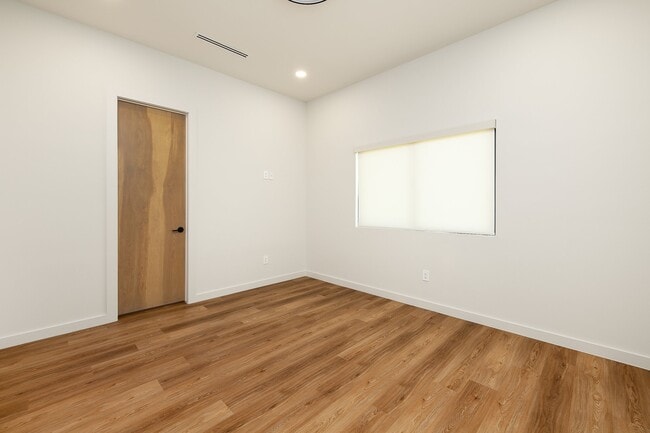 Photo - 709 Juniper Cir