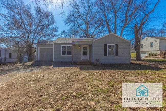 Photo - 1307 NE 56th Terrace House
