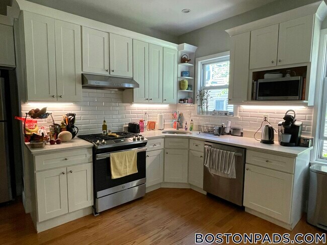 Photo - 164 Hyde Park Ave Unit 2