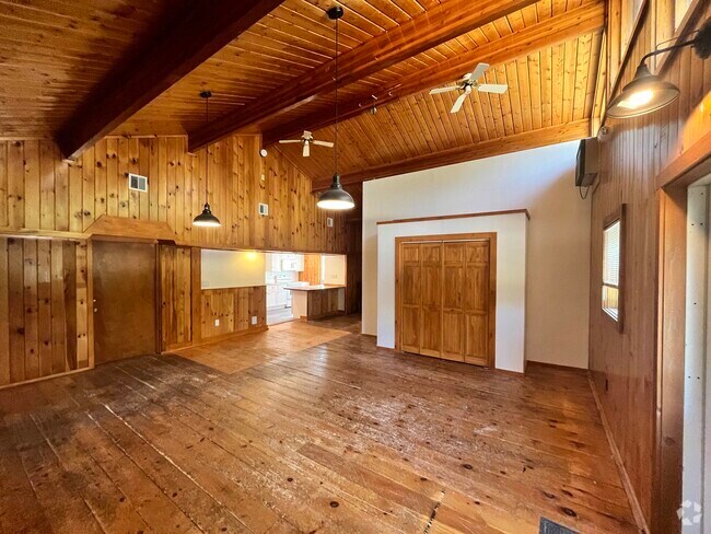 Building Photo - 514 US-302 Rental