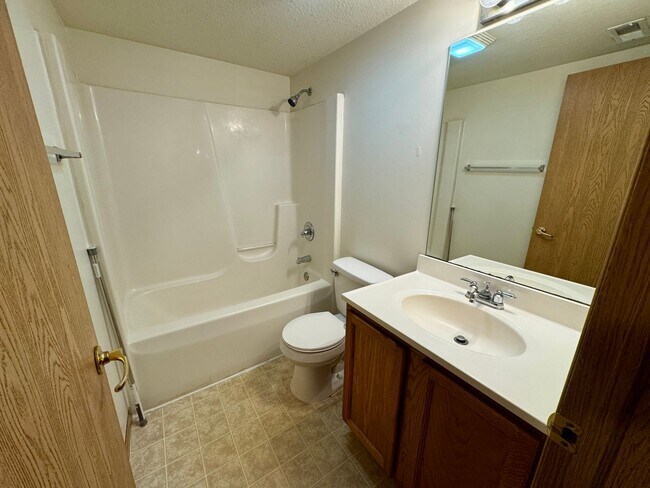 Lakeland Villa Apartments