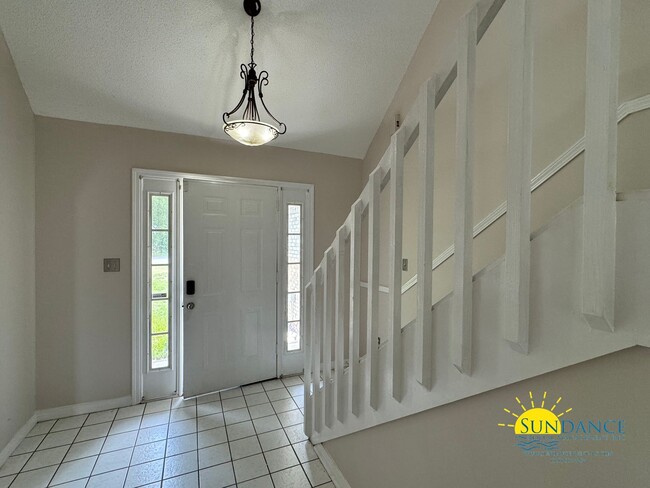 Photo - Charming 4-Bedroom Home in Parkwood Place, Bluewater Bay - Cul-de-Sac!