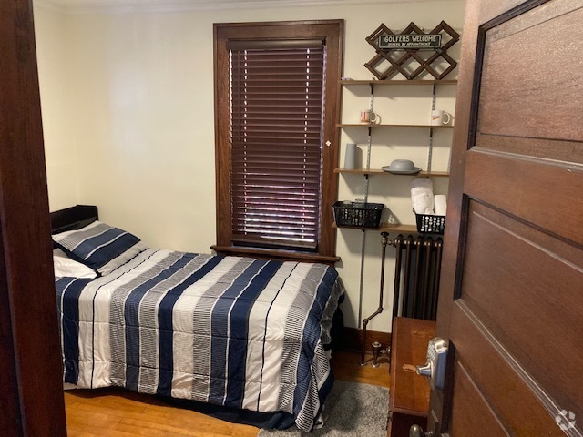 Building Photo - 118 Pine St Unit SR2 Furnished Rental