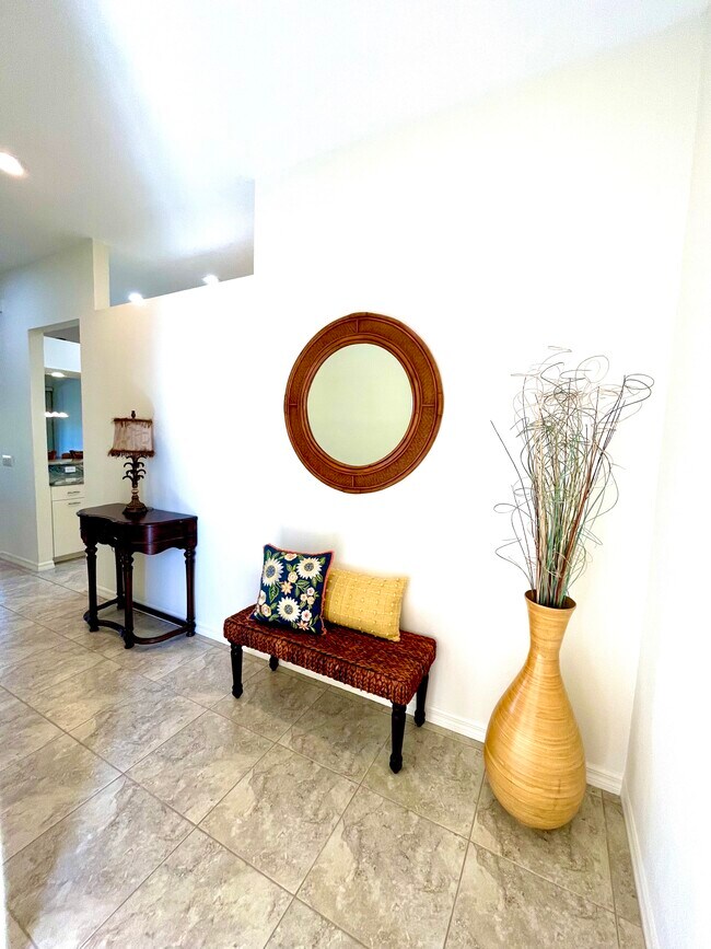 Photo - 687 Lakescene Dr