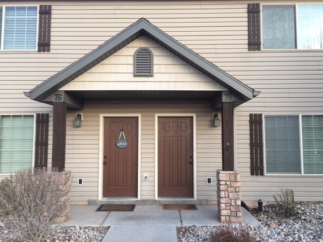 Stunning Cedar Townhome - Stunning Cedar Townhome