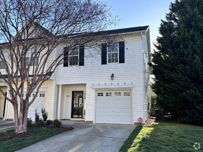 Building Photo - 3010 Winding Waters Way Rental