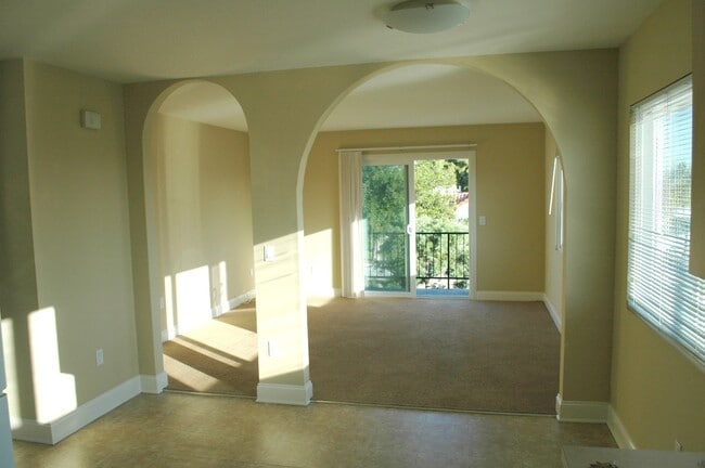 Photo - 951 W Summerland Ave Unidad 2