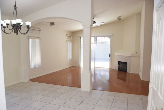 Photo - 1 STORY HOME IN GATED SE COMMUNITY