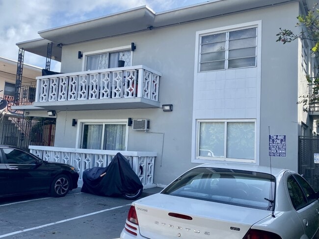 719 Euclid Ave Unit 9