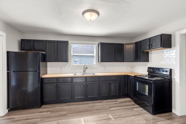 Photo - 1717 Walnut St Unit Lower
