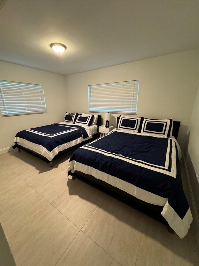 Photo - 5921 SW 17th Ct