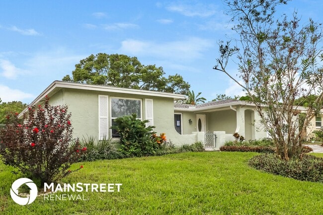 Building Photo - 7500 San Salvadore Dr Rental