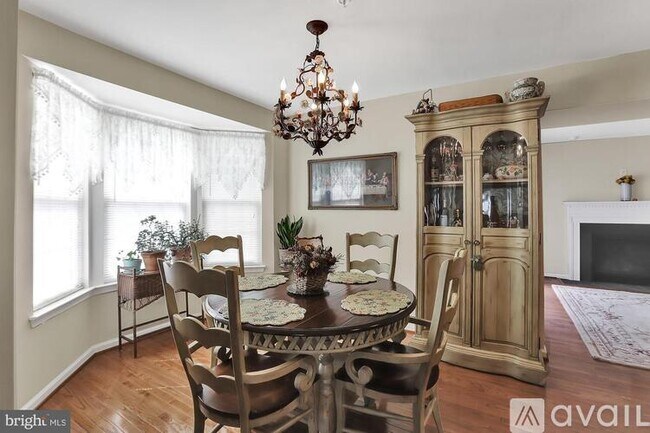 Photo - 822 Blossom Dr