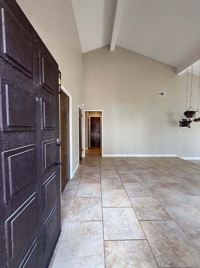 Photo - Beautiful Single Story Foxenwood Townhome in Orcutt with Easy Access to VSFB