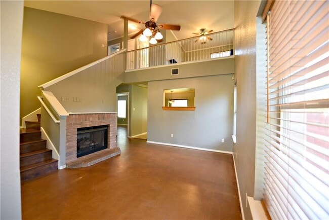 Photo - 2813 Greenlee Dr