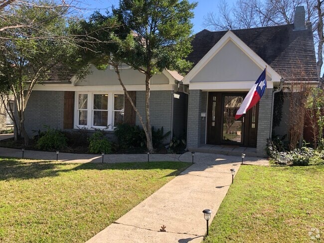 Building Photo - 834 Thomasson Dr Rental