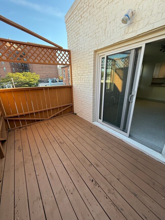 Photo - 1927 17th St NW Unit 6